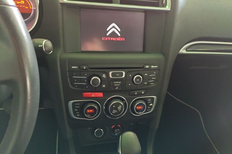 Citroen C4L 2016 image de voiture #17