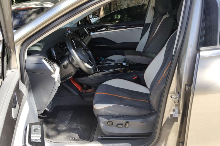 Volkswagen ID.6 Crozz 2022 car image #17