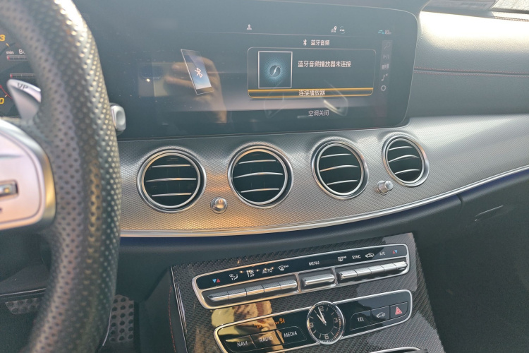 Mercedes-Benz E AMG 2019 immagine di auto #17