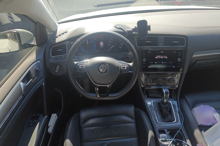 Volkswagen Golf New Energy (Imported) 2018 صورة سيارة #17