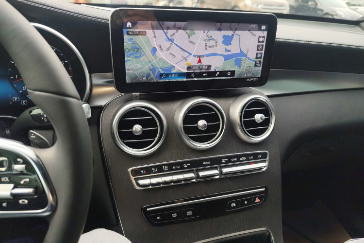 Mercedes-Benz GLC Coupe 2019 car image #17