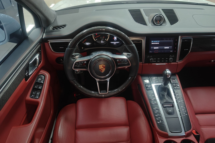 2018 #17 2018 car image #17