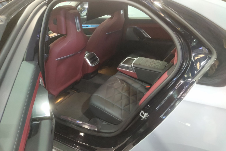 BMW i7 2023 #17 BMW i7 2023 image de voiture #17