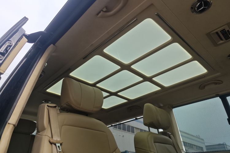 Volkswagen Caravelle 2018 immagine di auto #17