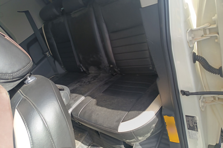 Toyota FJ Cruiser 2018 car image #17