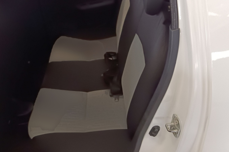 Suzuki Alto 2016 car image #17