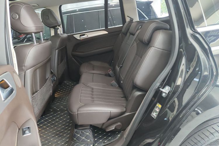 Mercedes-Benz GLS Class 2019 car image #17