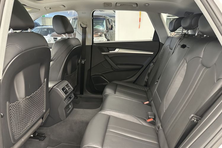 Audi Q5L 2018 imagem de carro #17