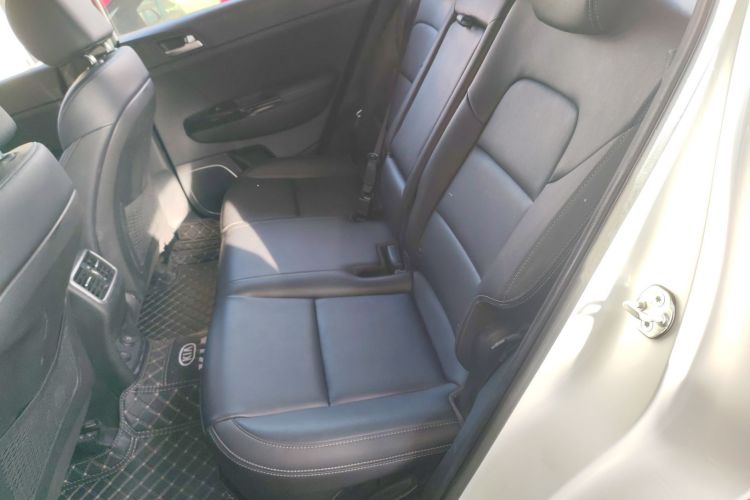 Kia KX5 2017 car image #17