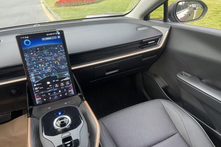 Toyota bZ3 2023 immagine di auto #17