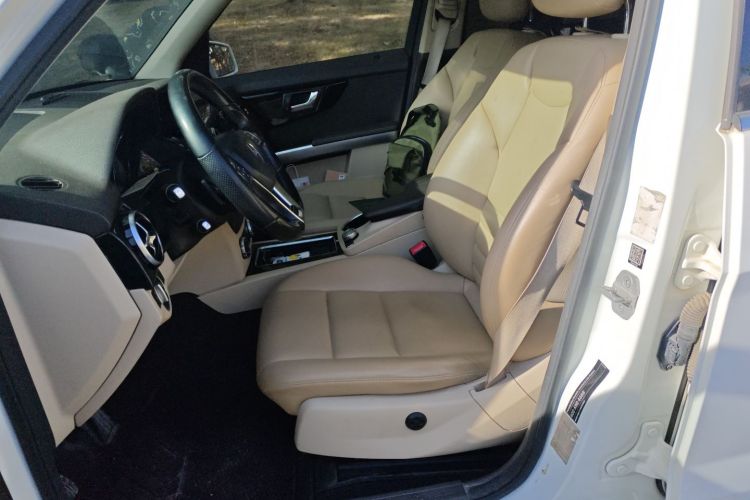 Mercedes-Benz GLK Class 2015 car image #17