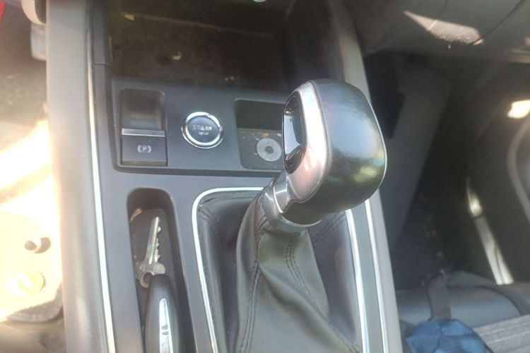 Citroen C5 AIRCROSS 2017 immagine di auto #17