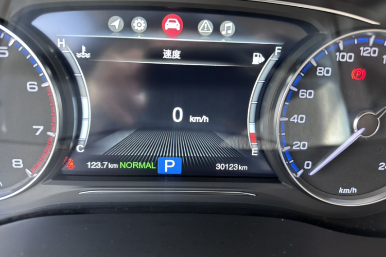 GAC Trumpchi M8 2019 car image #17