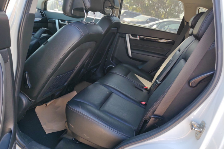 Chevrolet Captiva 2017 #17 Chevrolet Captiva 2017 car image #17