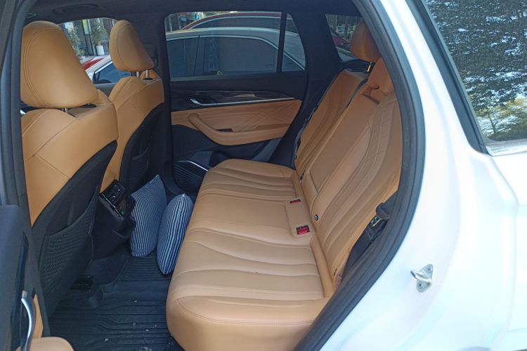GEELY 2023 image de voiture #17