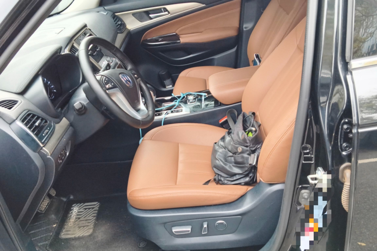 Changan CS95 2017 #17 Changan CS95 2017 صورة سيارة #17