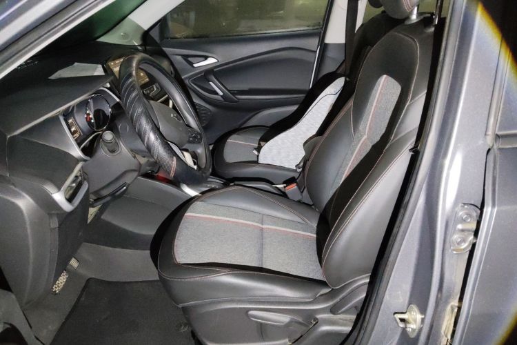 Chevrolet Tracker 2019 #17 Chevrolet Tracker 2019 car image #17