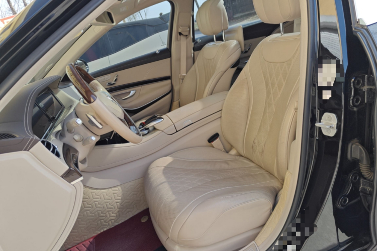 Mercedes-Benz Maybach S Class 2016 car image #17