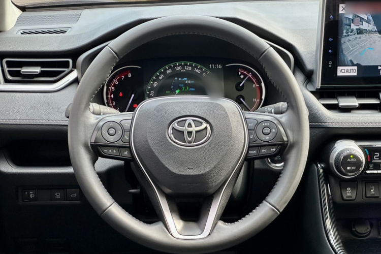 Toyota RAV4 2022 image de voiture #17