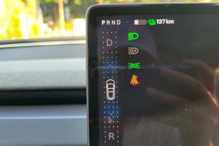 Tesla Model 3 2024 car image #17