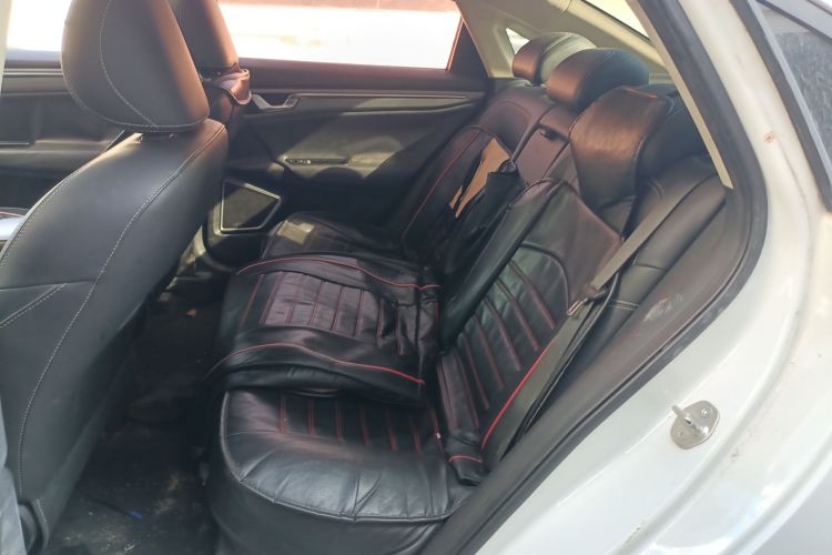GEELY Emgrand GL 2018 car image #17
