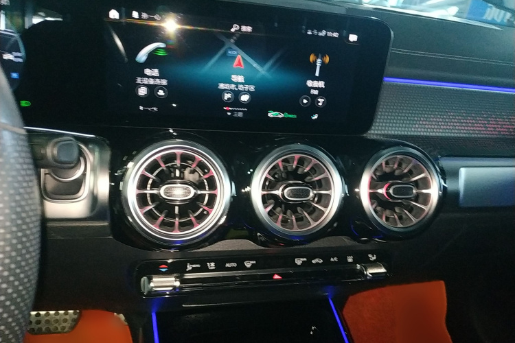 Mercedes-Benz EQB Class 2023 #17 Mercedes-Benz EQB Class 2023 car image #17