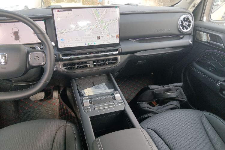 Tank 300 New Energy 2025 car image #17