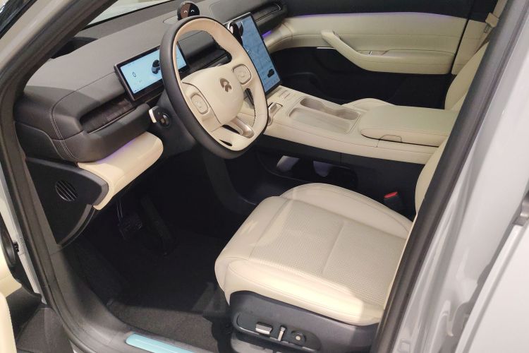 NIO ES6 2024 صورة سيارة #17