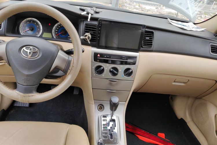 Toyota Corolla (Classic) 2015 #17 Toyota Corolla (Classic) 2015 immagine di auto #17