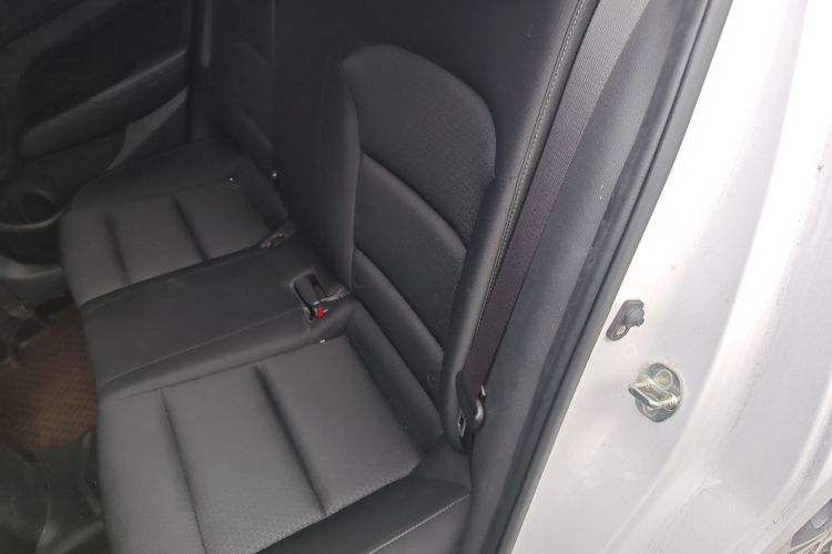 Hyundai Elantra AD 2019 car image #17