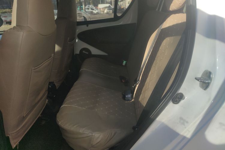 BYD e1 2019 car image #17