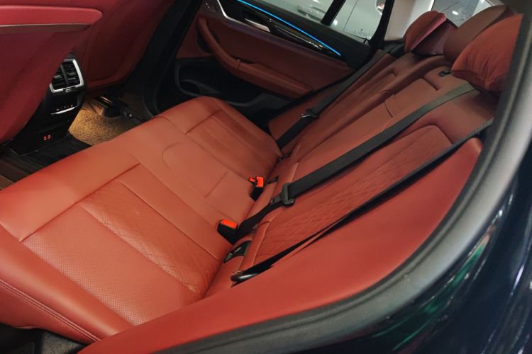 BMW iX3 2024 car image #17