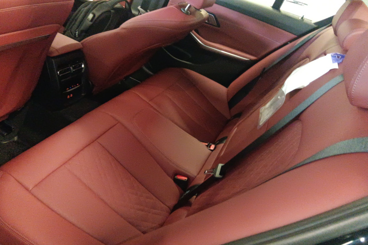 BMW 3 Series 2025 car image #17