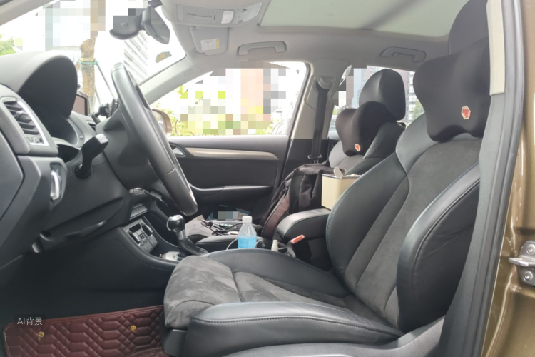 Audi Q3 2018 car image #17