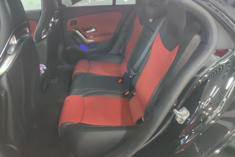 Mercedes-Benz CLA AMG 2023 imagem de carro #17