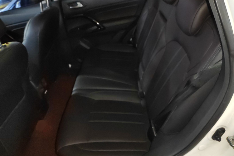 GAC ix4 2018 car image #17