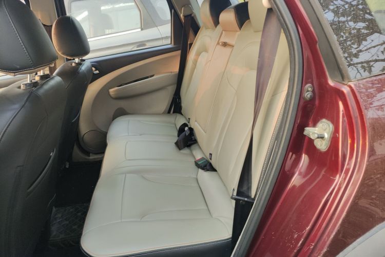 Forthing JOYEAR XV 2016 imagem de carro #17