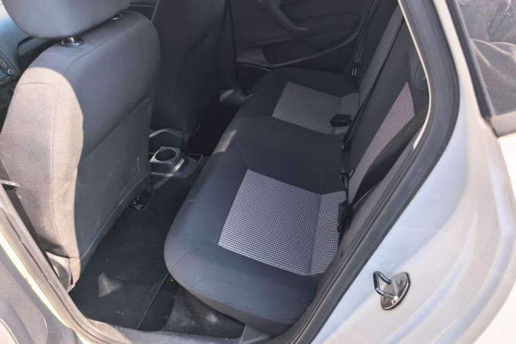 Polo 2016 image de voiture #17