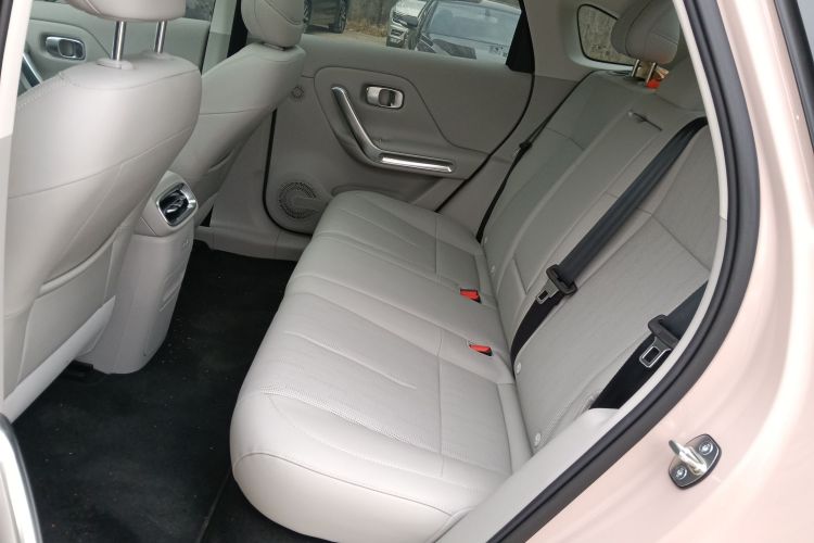 零跑汽车 零跑B01 2025 汽车图片 #17