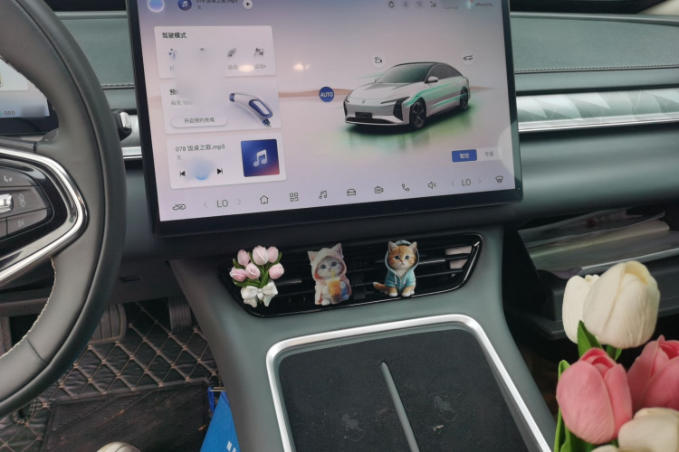 Forthing S7 2024 صورة سيارة #17