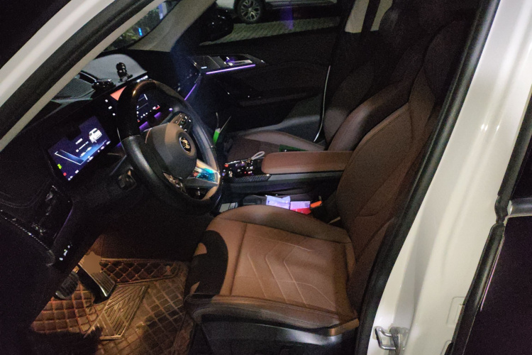 BMW iX1 2024 #17 BMW iX1 2024 car image #17