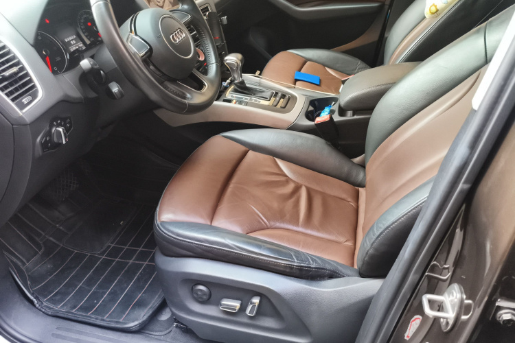 Audi Q5 2017 car image #17