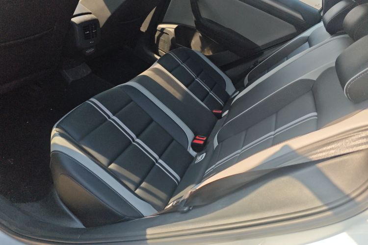 T-Roc 2023 car image #17