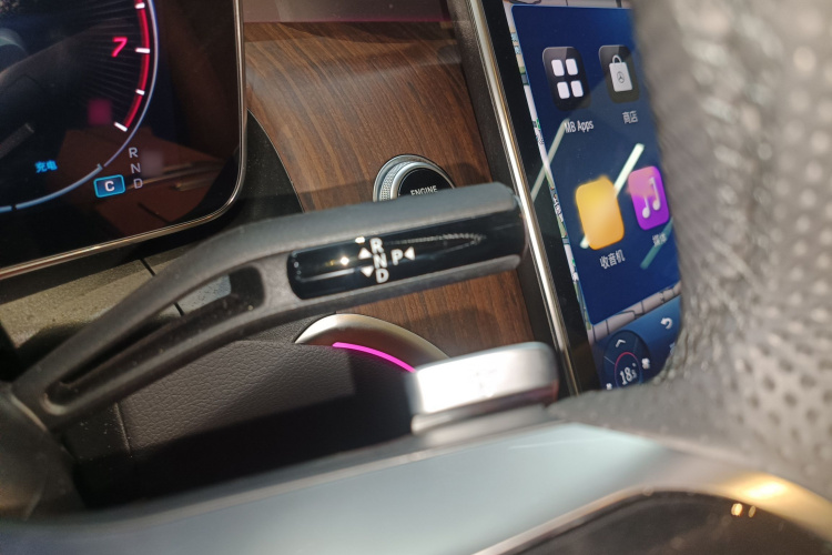 Mercedes-Benz GLC Class 2025 car image #17