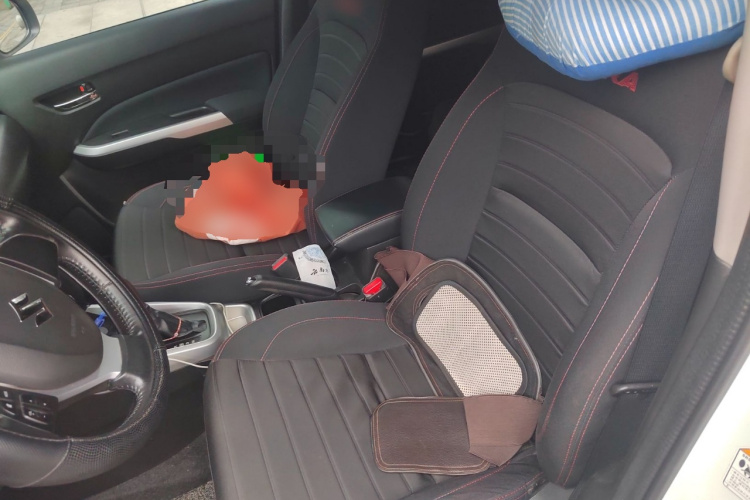 Suzuki Vitara 2017 car image #17