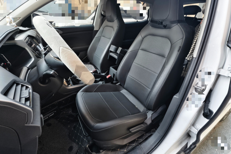 Volkswagen T-Cross 2021 #17 Volkswagen T-Cross 2021 car image #17