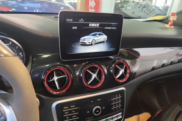 Mercedes-Benz CLA AMG 2018 car image #17