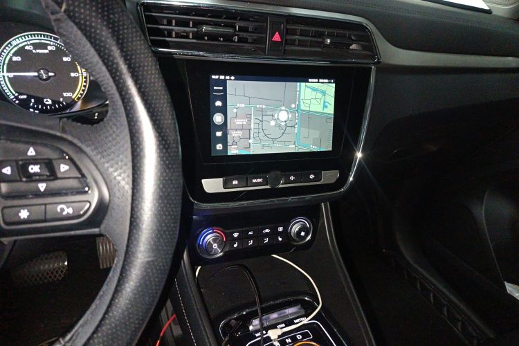 MG EZS Electric 2019 car image #17