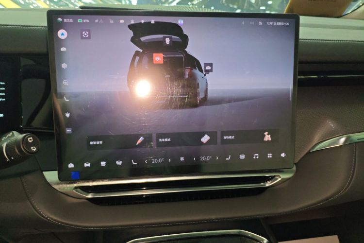 Zeekr 009 2024 imagen de coche #17