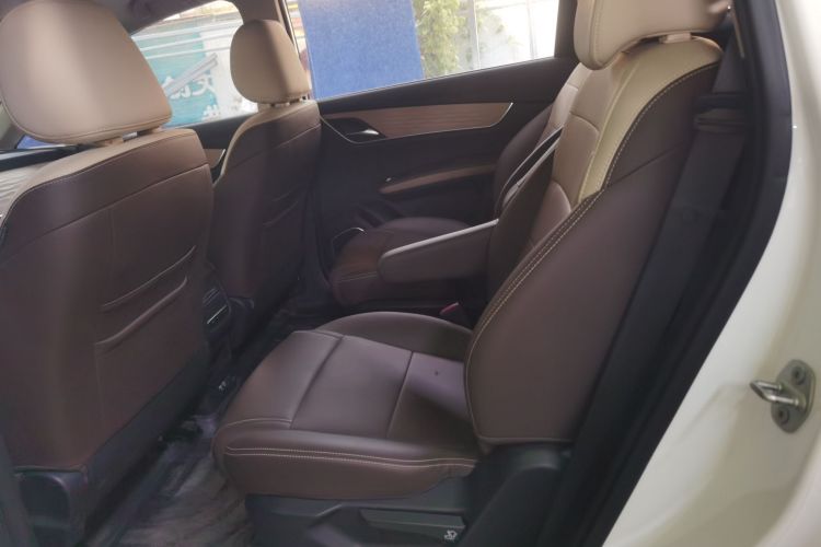 BYD Song MAX New Energy 2022 car image #17